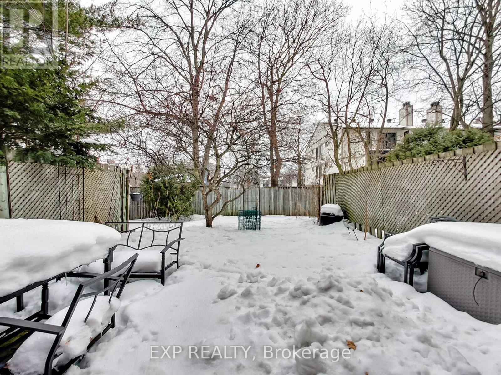 101 - 2145 Sherobee Road, Mississauga, Ontario  L5A 3G8 - Photo 35 - W12804740