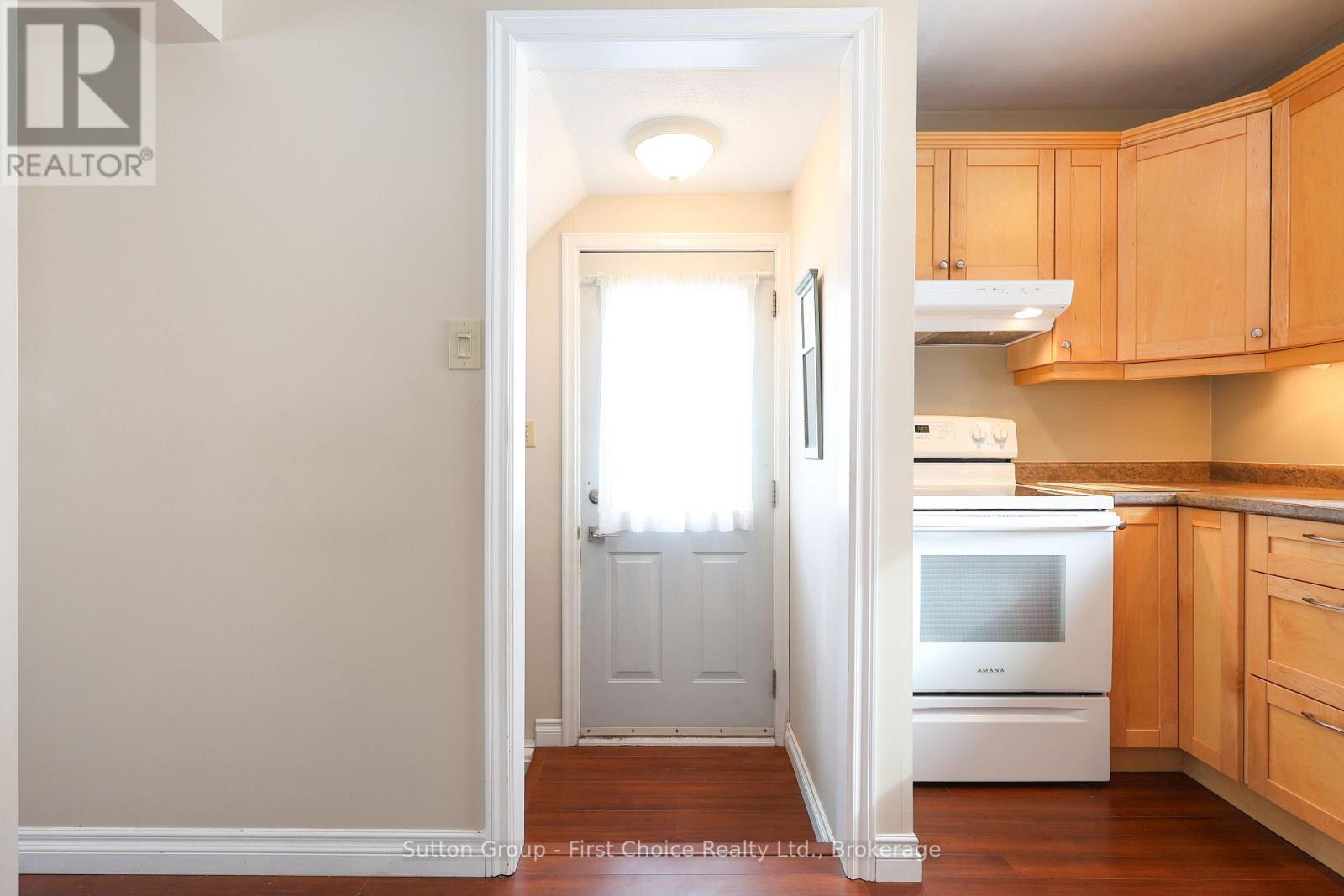 117 Maple Avenue, Stratford, Ontario  N5A 7G8 - Photo 12 - X12804754