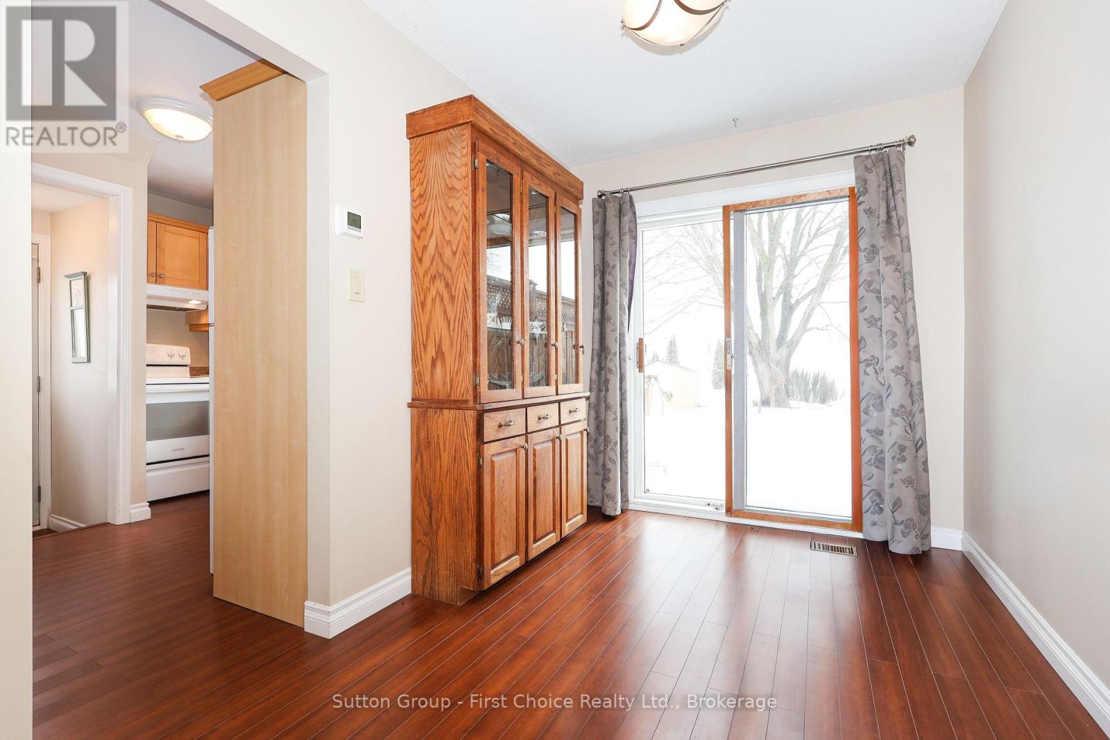 117 Maple Avenue, Stratford, Ontario  N5A 7G8 - Photo 8 - X12804754