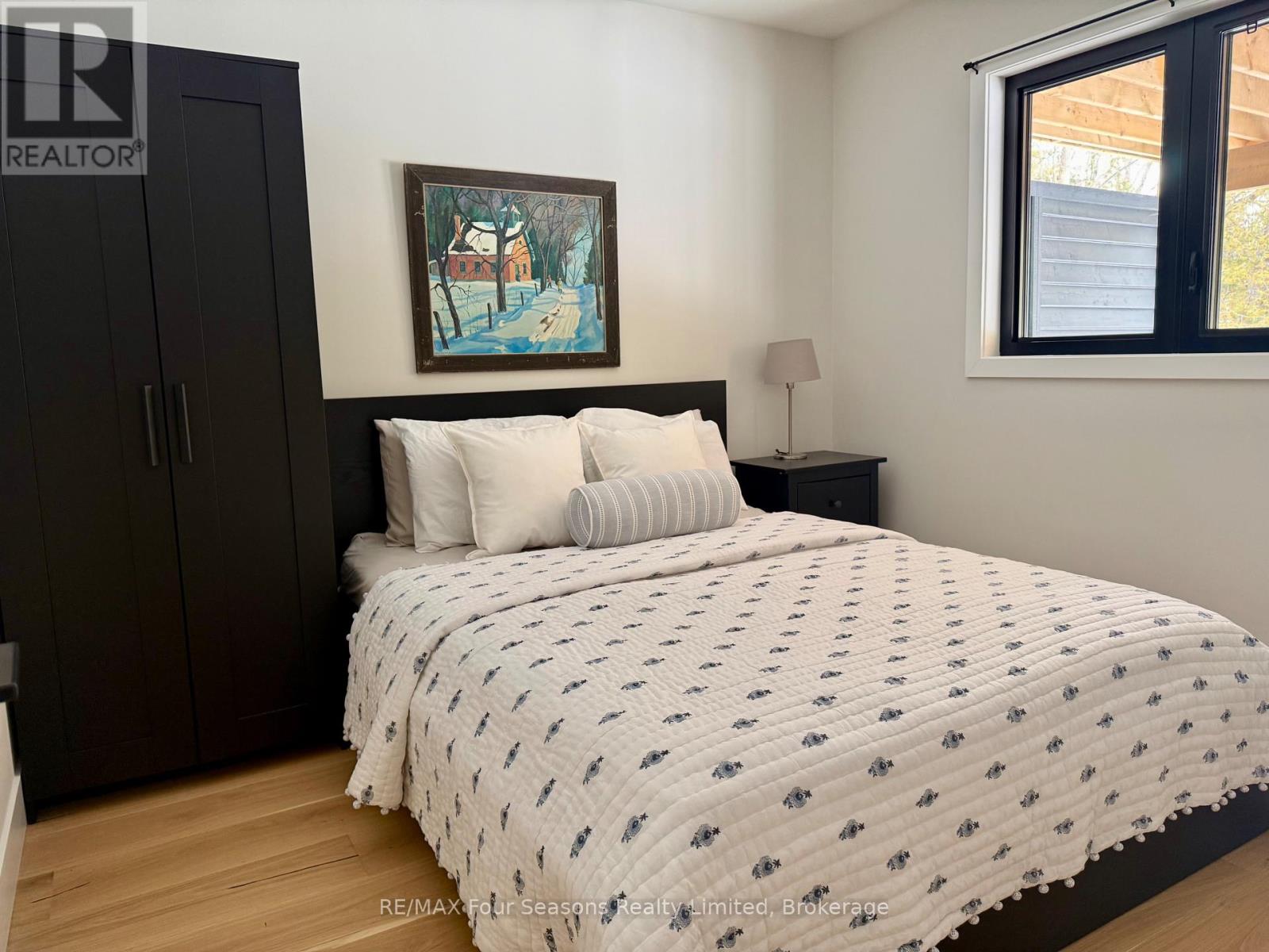 131 Chamonix Crescent, Blue Mountains, Ontario  L9Y 0S7 - Photo 15 - X12804762