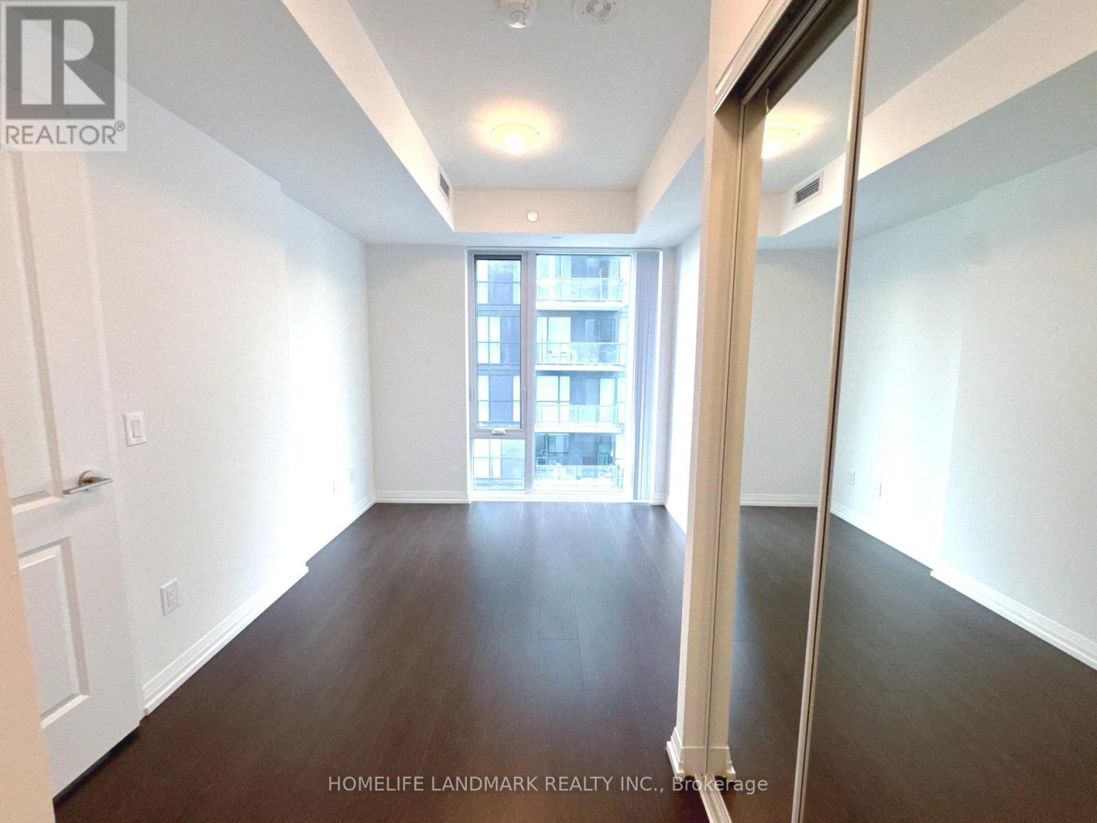4701 - 8 Widmer Street, Toronto, Ontario  M5V 2E7 - Photo 12 - C12804774