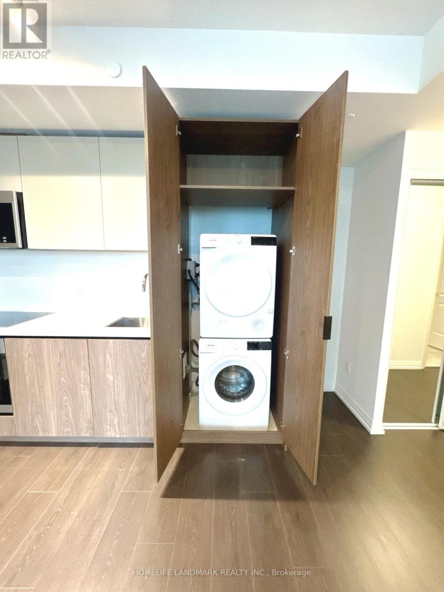 4701 - 8 Widmer Street, Toronto, Ontario  M5V 2E7 - Photo 15 - C12804774