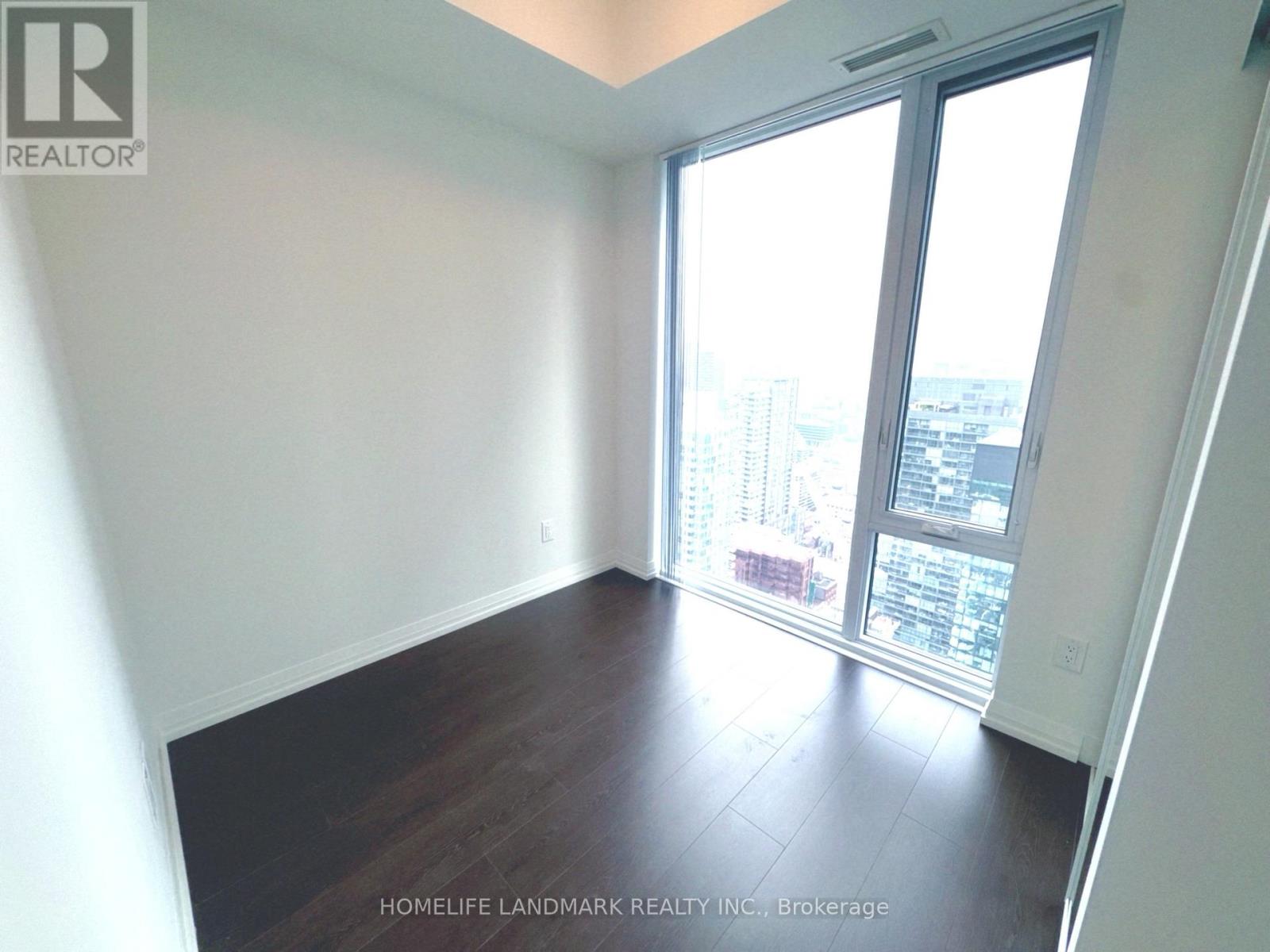 4701 - 8 Widmer Street, Toronto, Ontario  M5V 2E7 - Photo 17 - C12804774