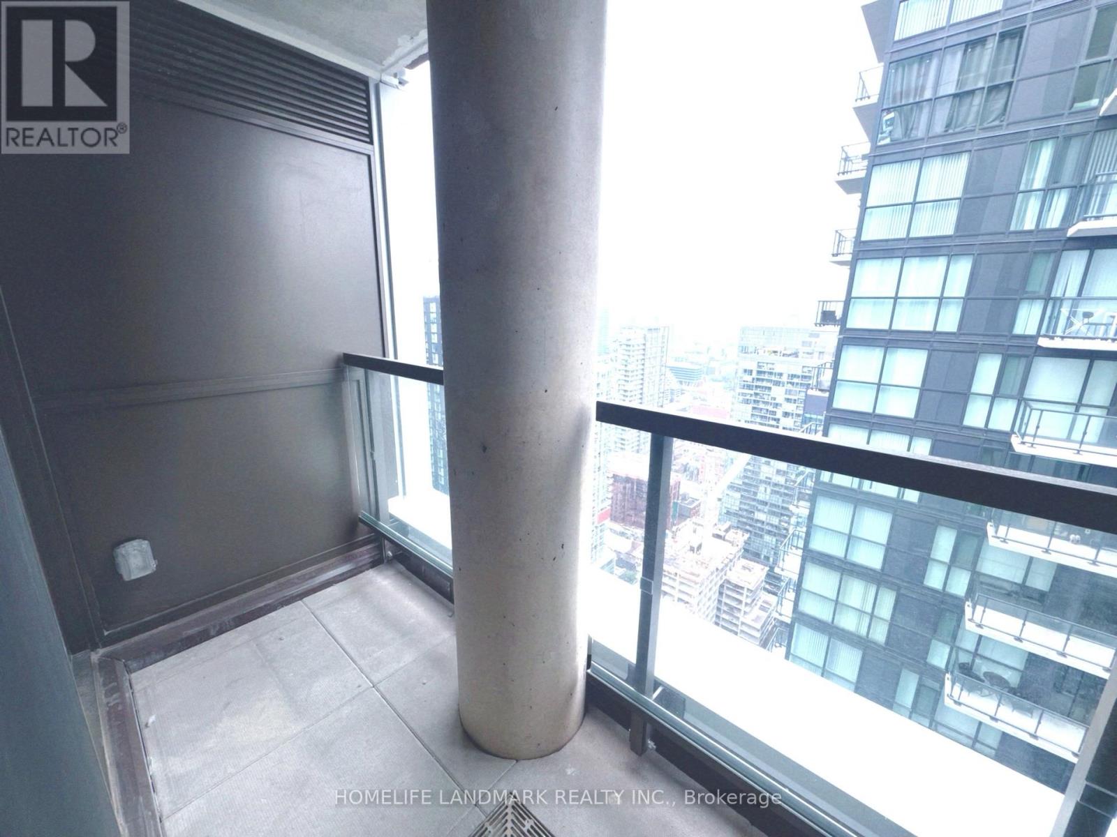 4701 - 8 Widmer Street, Toronto, Ontario  M5V 2E7 - Photo 6 - C12804774