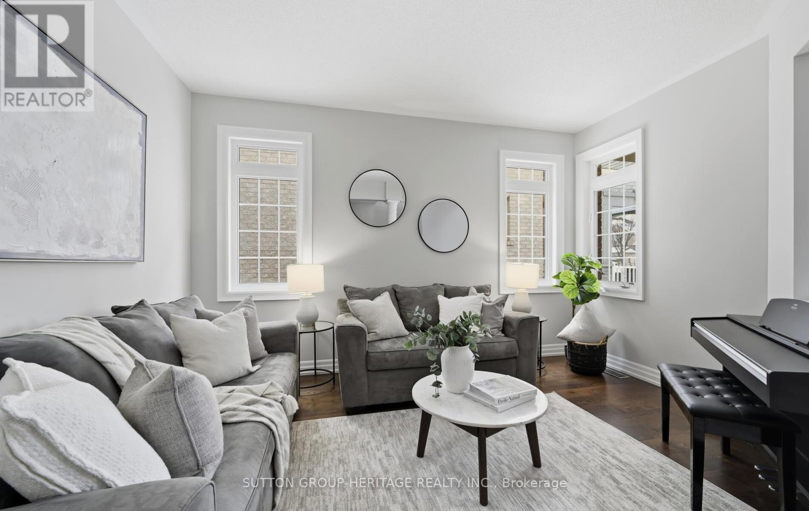 58 Medland Avenue, Whitby, Ontario  L1P 0A9 - Photo 5 - E12804748