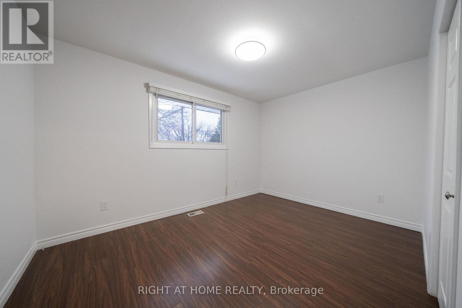 4451 Bennett Road, Burlington, Ontario  L7L 1Y5 - Photo 18 - W12804760