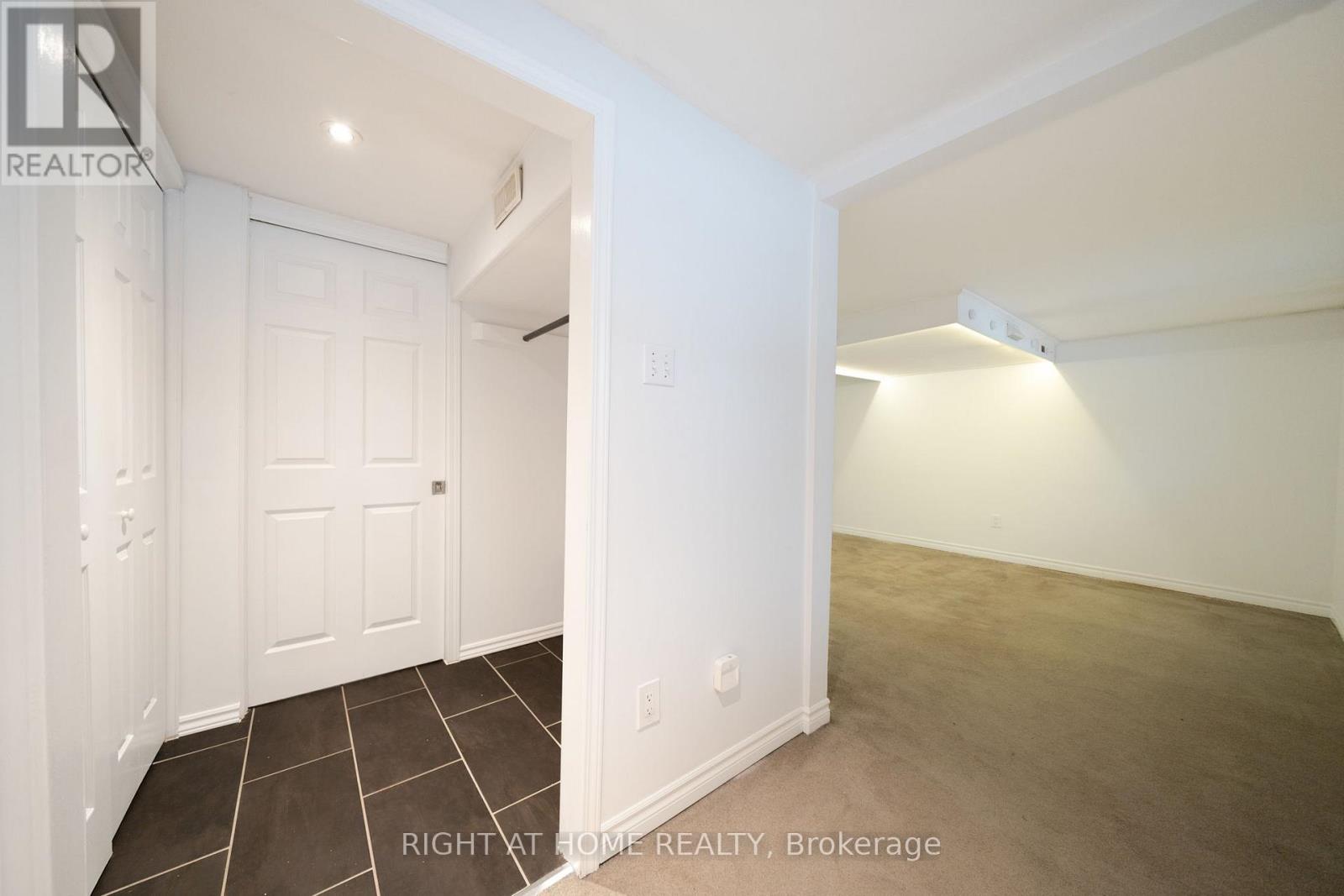 4451 Bennett Road, Burlington, Ontario  L7L 1Y5 - Photo 26 - W12804760