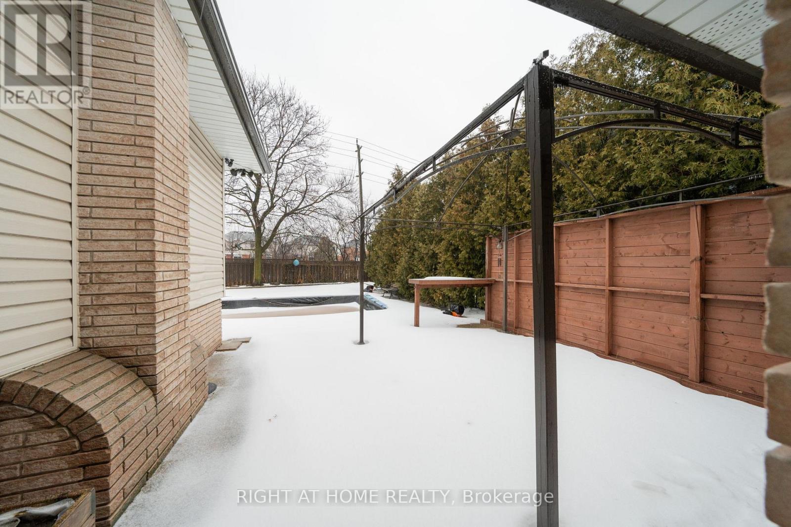 4451 Bennett Road, Burlington, Ontario  L7L 1Y5 - Photo 31 - W12804760