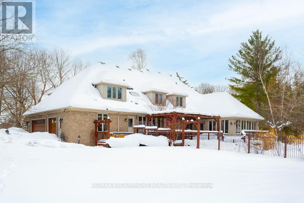 27 Blackberry Place, Hamilton, Ontario  L0R 1H2 - Photo 48 - X12804764