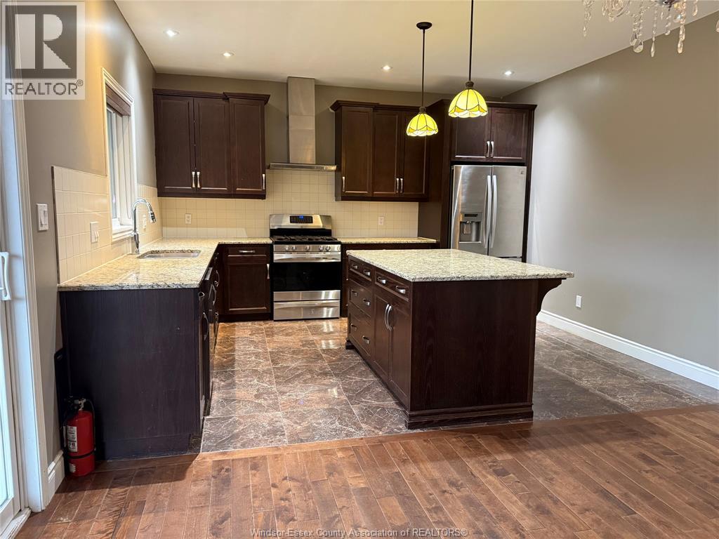 1378 Pascal, Lakeshore, Ontario  N0R 1A0 - Photo 3 - 26002820