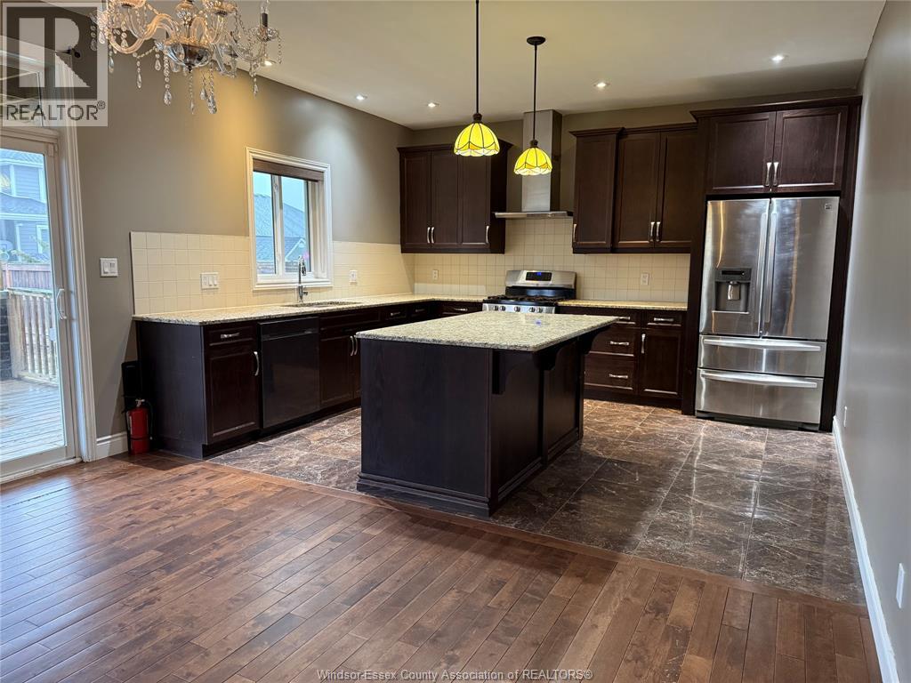 1378 Pascal, Lakeshore, Ontario  N0R 1A0 - Photo 2 - 26002820