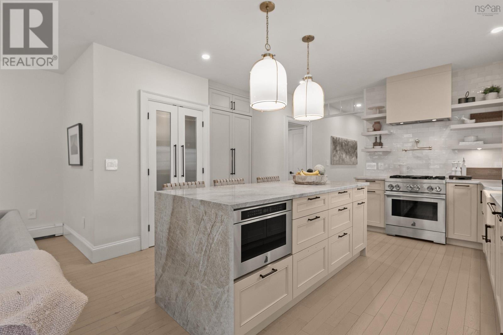 6029 Inglis Street, Halifax, Nova Scotia  B3H 1K9 - Photo 16 - 202603098