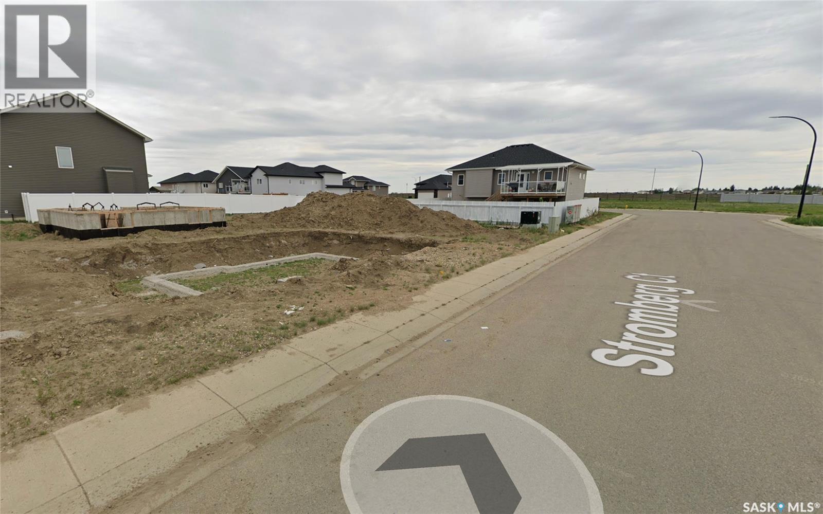 102 Stromberg Crescent, Saskatoon, Saskatchewan  S7L 7C4 - Photo 1 - SK028908