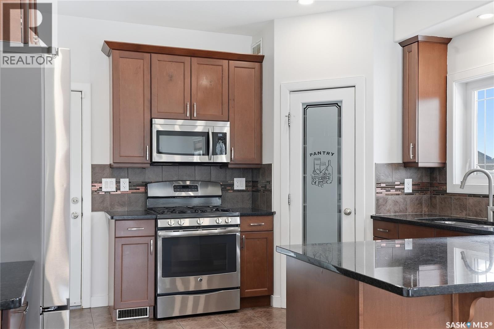 255 Werschner Crescent, Saskatoon, Saskatchewan  S7V 0E1 - Photo 6 - SK028907