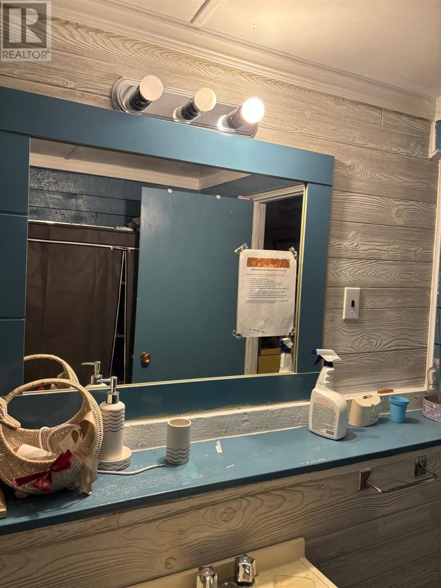 30 Denison Rd, Elliot Lake, Ontario  P5A 1L7 - Photo 36 - SM252909