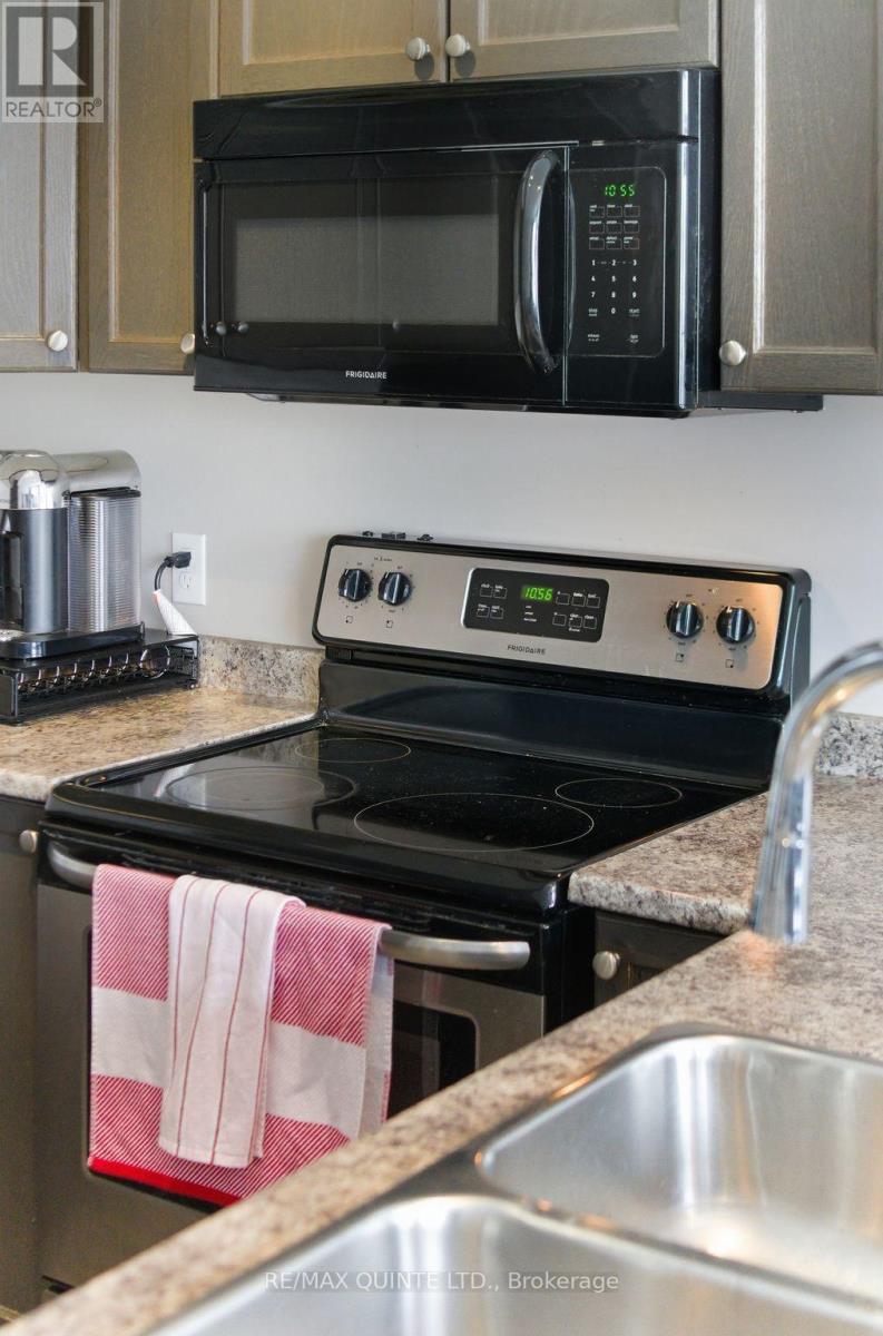 115 Simurda Court, Loyalist, Ontario  K7N 1Y7 - Photo 13 - X12804812