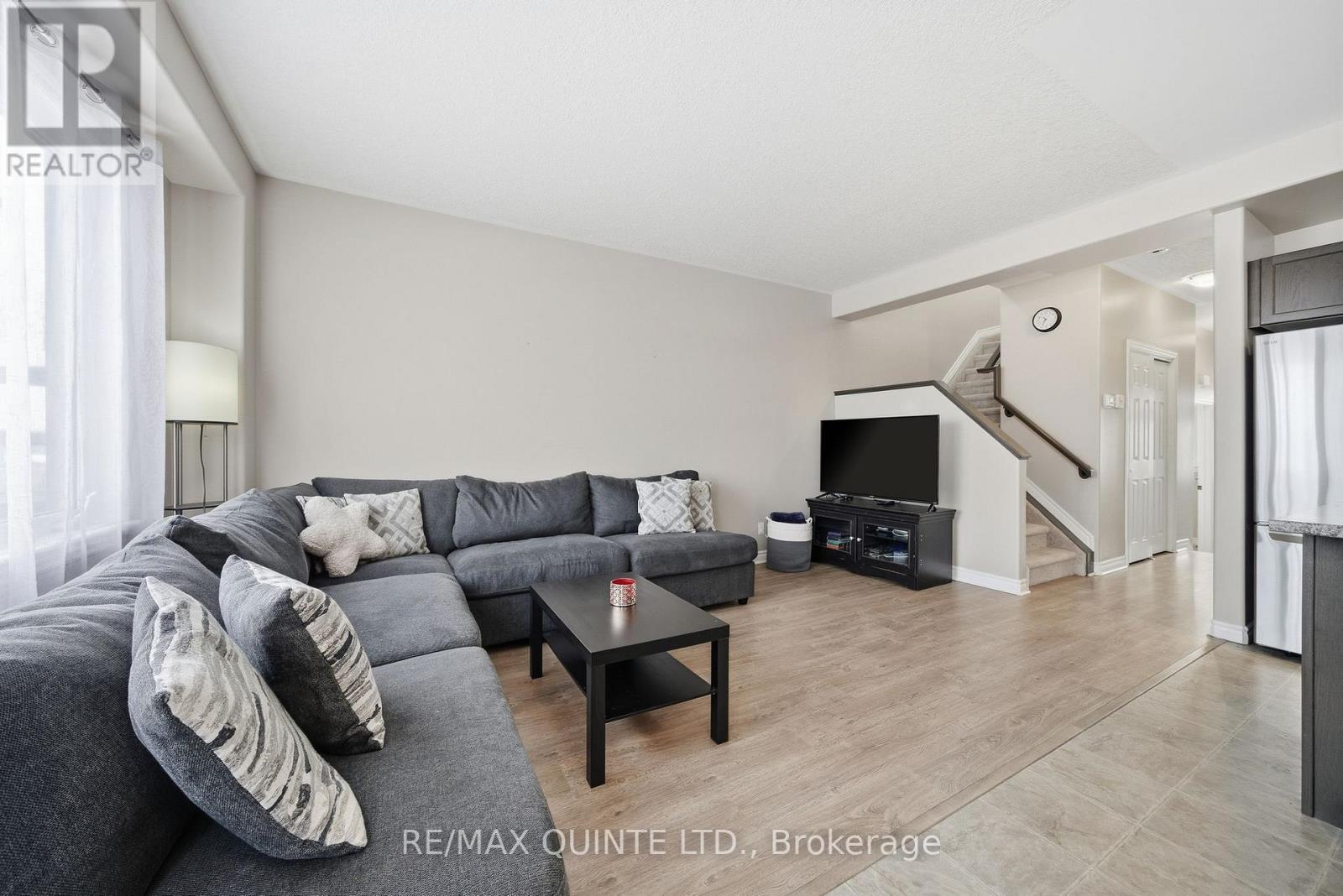 115 Simurda Court, Loyalist, Ontario  K7N 1Y7 - Photo 18 - X12804812