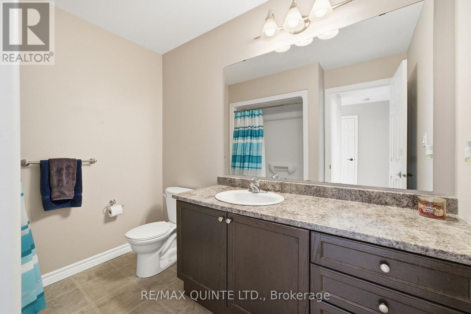 115 Simurda Court, Loyalist, Ontario  K7N 1Y7 - Photo 32 - X12804812