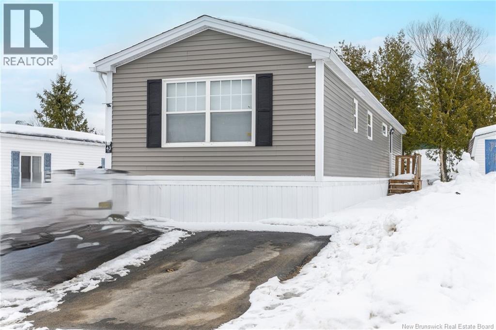 43 Susan, Saint John, New Brunswick  E2N 1P3 - Photo 1 - NB133634