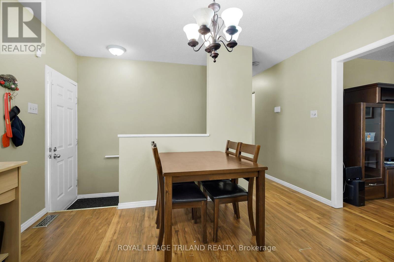 132 Ardsley Crescent, London North, Ontario  N6G 3W7 - Photo 12 - X12804810