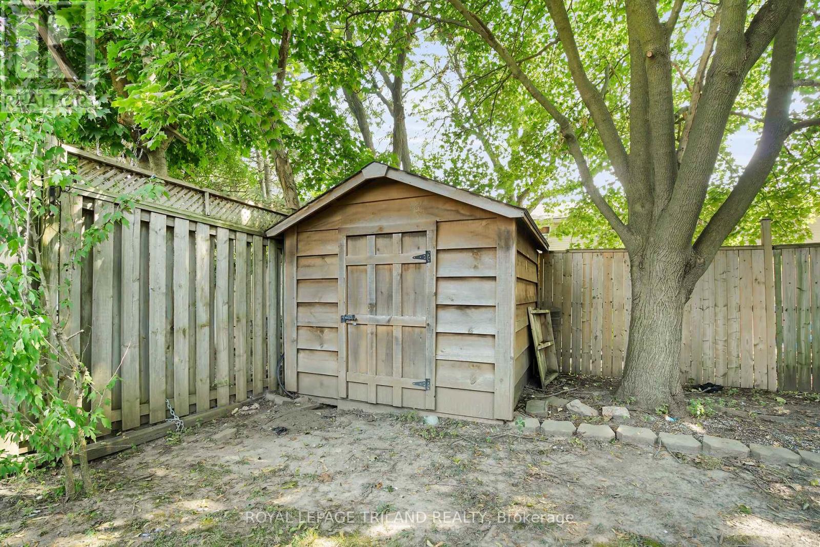 132 Ardsley Crescent, London North, Ontario  N6G 3W7 - Photo 25 - X12804810