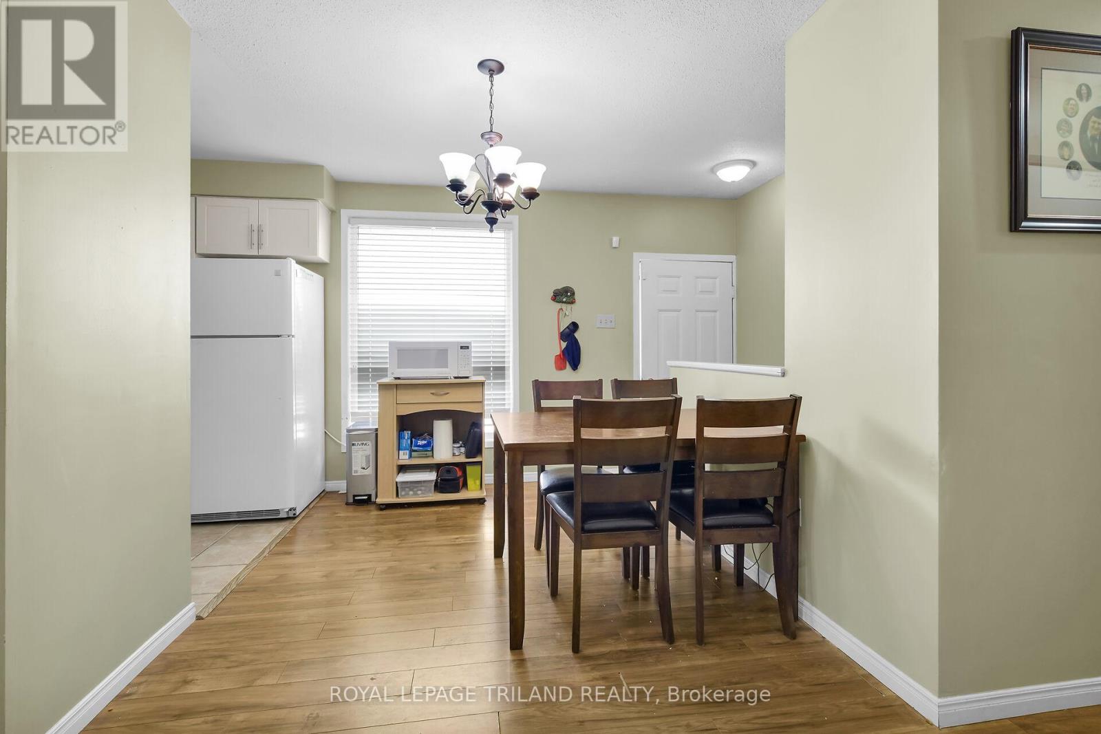 132 Ardsley Crescent, London North, Ontario  N6G 3W7 - Photo 7 - X12804810