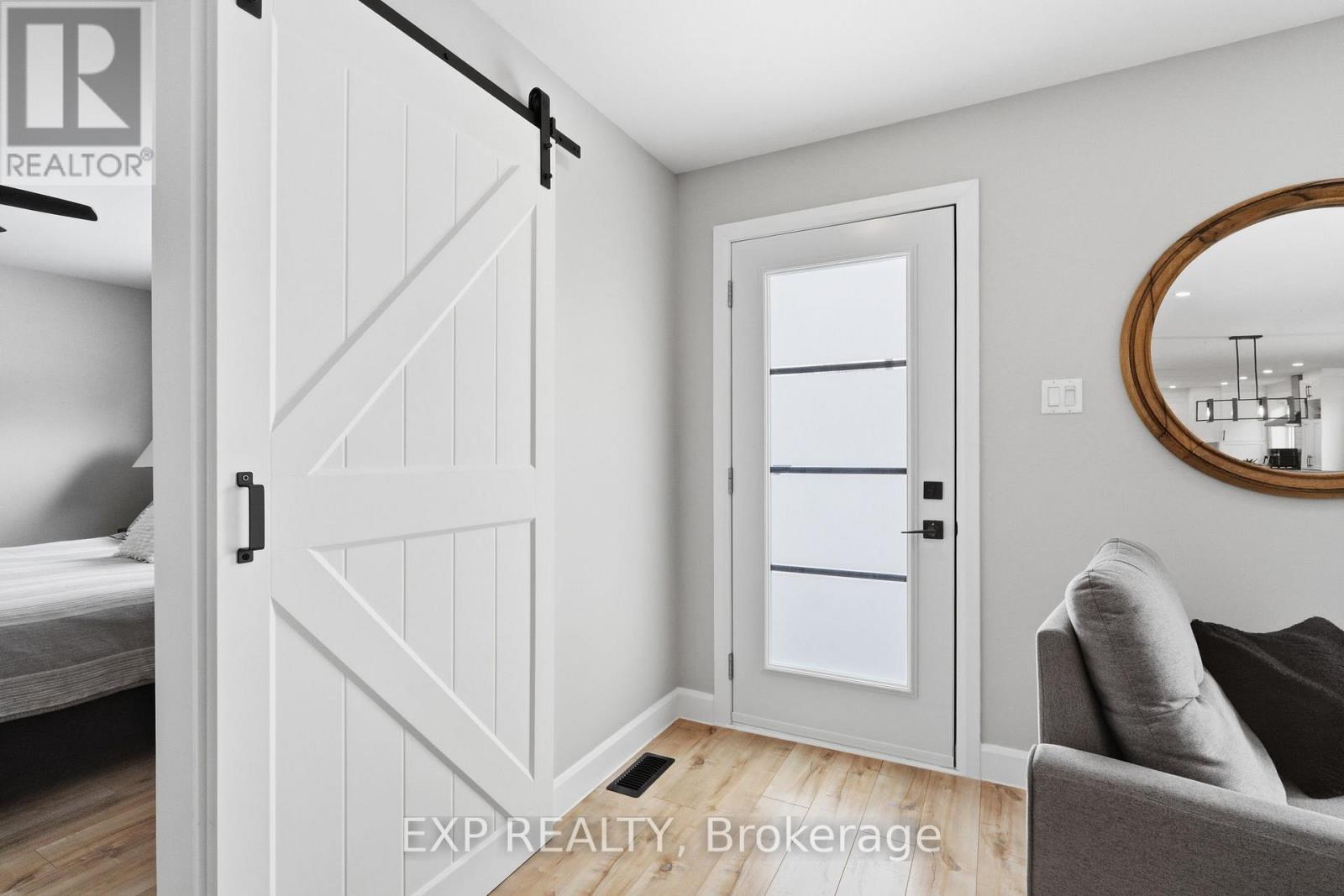 850 Chapman Street, Clarence-Rockland, Ontario  K4K 1E6 - Photo 3 - X12804780