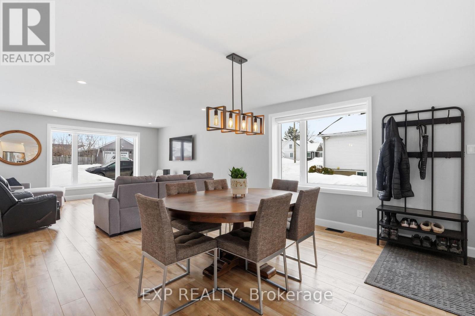 850 Chapman Street, Clarence-Rockland, Ontario  K4K 1E6 - Photo 7 - X12804780