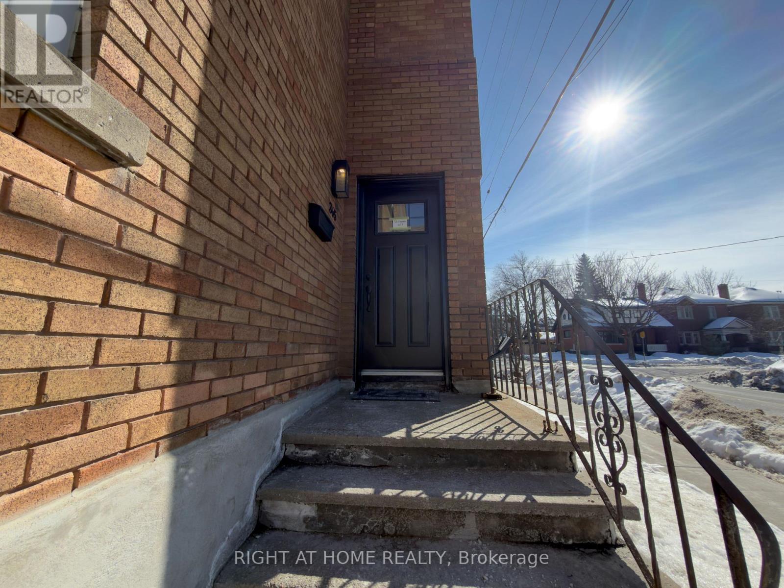 3 - 55 Glendale Avenue S, Ottawa, Ontario  K1S 1W3 - Photo 2 - X12804830
