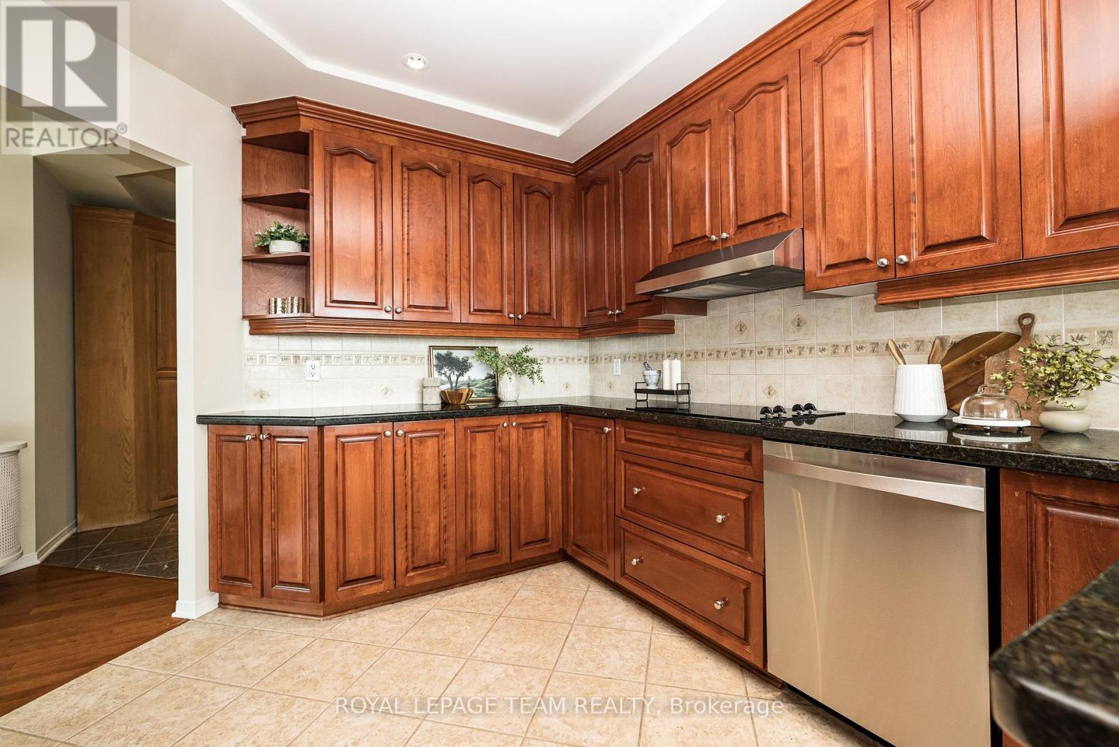 1002 - 38 Metropole Private, Ottawa, Ontario  K1Z 1E9 - Photo 19 - X12804842