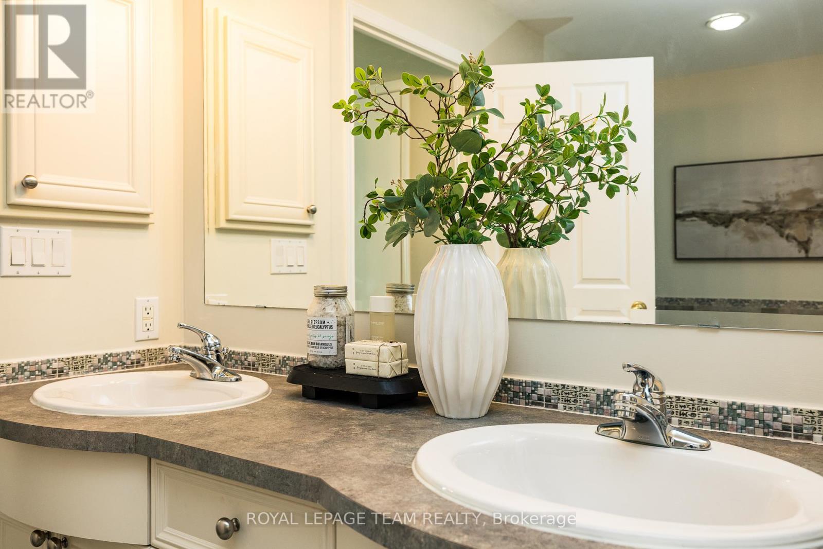 1002 - 38 Metropole Private, Ottawa, Ontario  K1Z 1E9 - Photo 28 - X12804842