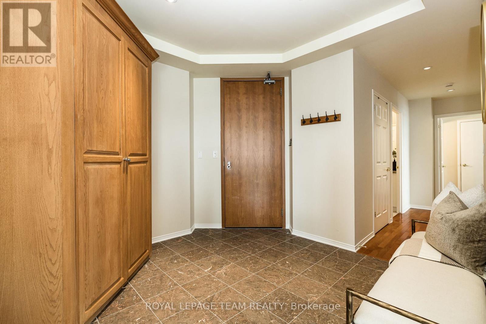 1002 - 38 Metropole Private, Ottawa, Ontario  K1Z 1E9 - Photo 6 - X12804842