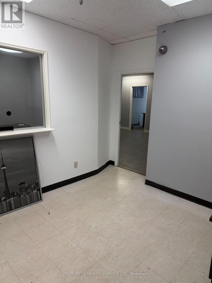 200 - 4544 DUFFERIN STREET W, Toronto, Ontario