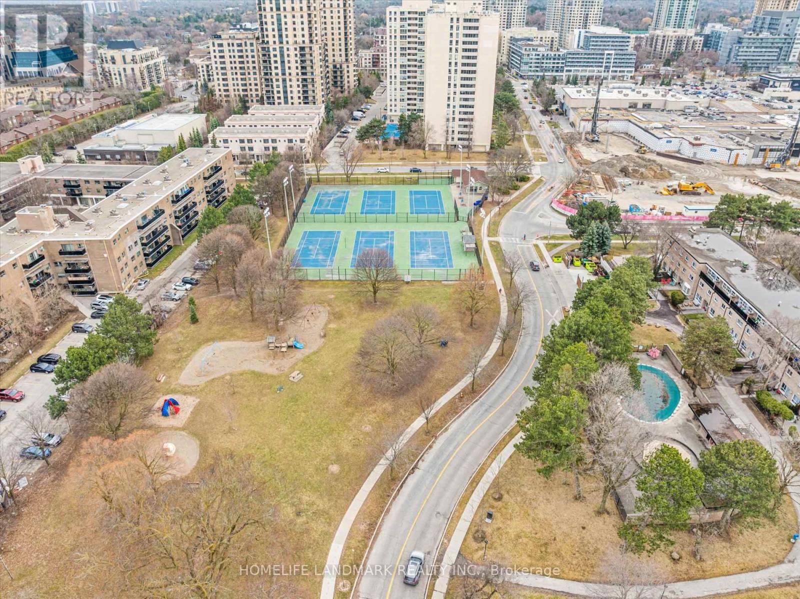 1 Hawksbury Drive, Toronto, Ontario  M2K 1M2 - Photo 36 - C12804792