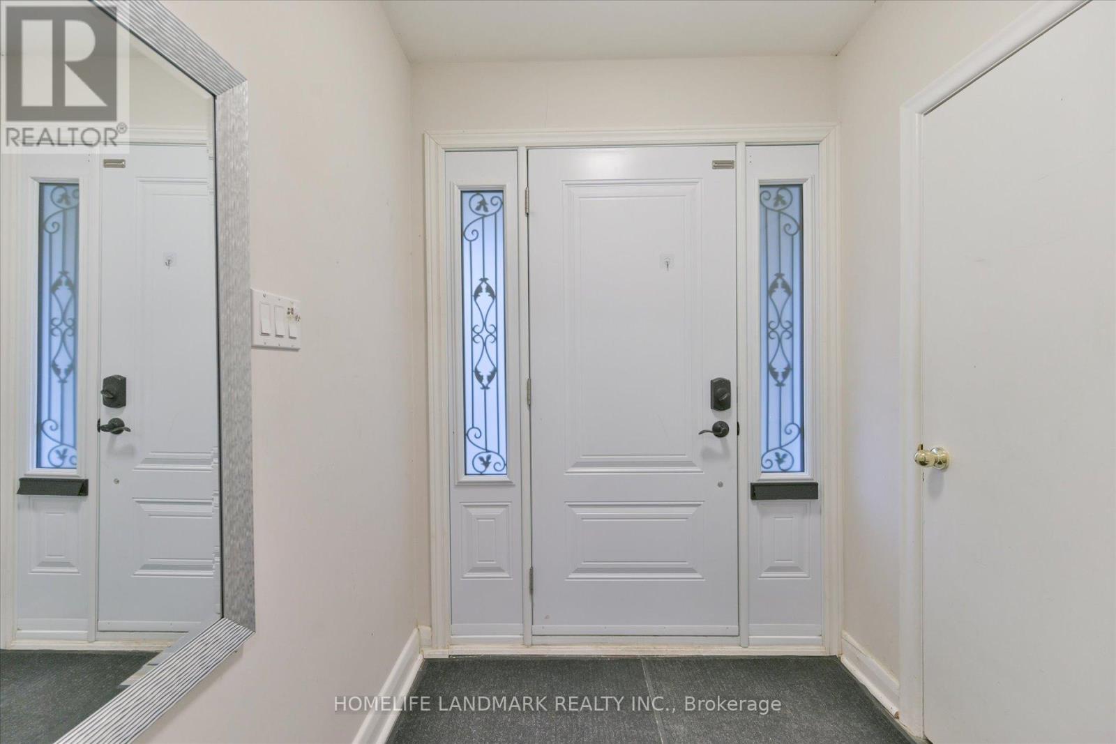 1 Hawksbury Drive, Toronto, Ontario  M2K 1M2 - Photo 5 - C12804792