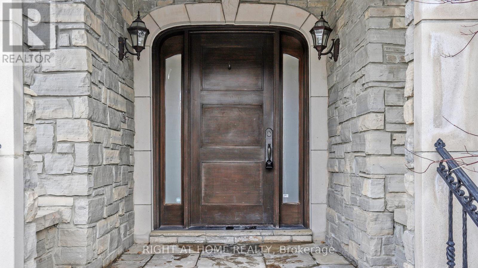 147 Westridge Drive, Vaughan (Kleinburg), Ontario  L0J 1C0 - Photo 4 - N12804772