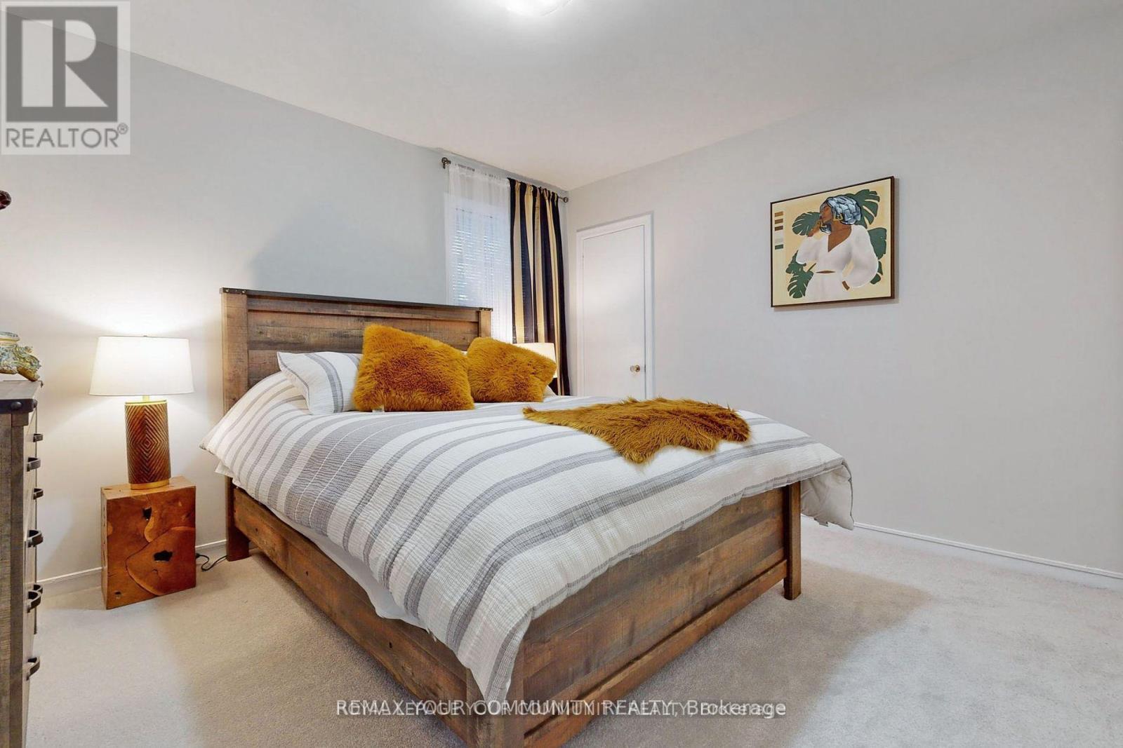 70 Bedford Park Avenue, Richmond Hill, Ontario  L4C 2N8 - Photo 20 - N12804850