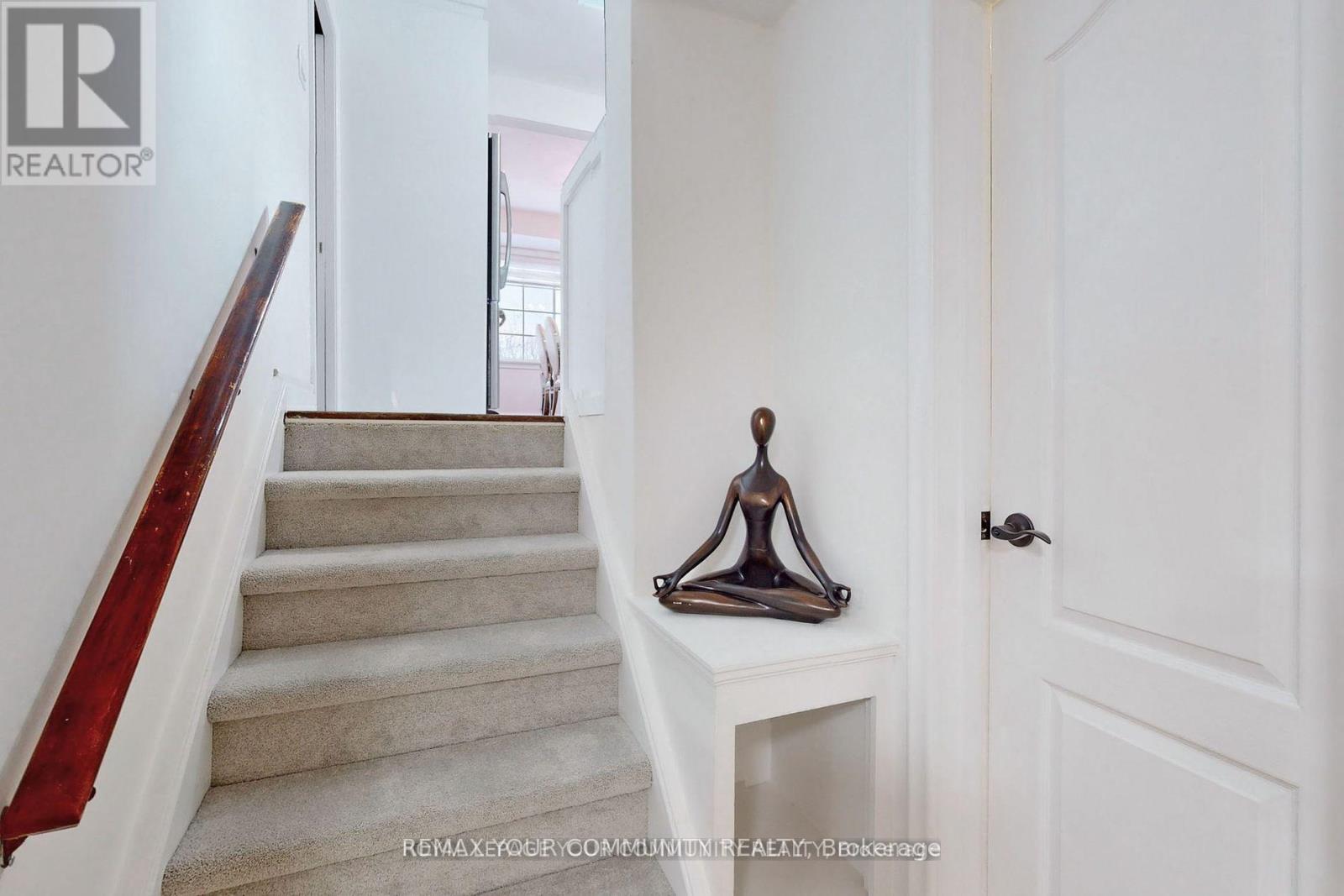 70 Bedford Park Avenue, Richmond Hill, Ontario  L4C 2N8 - Photo 27 - N12804850