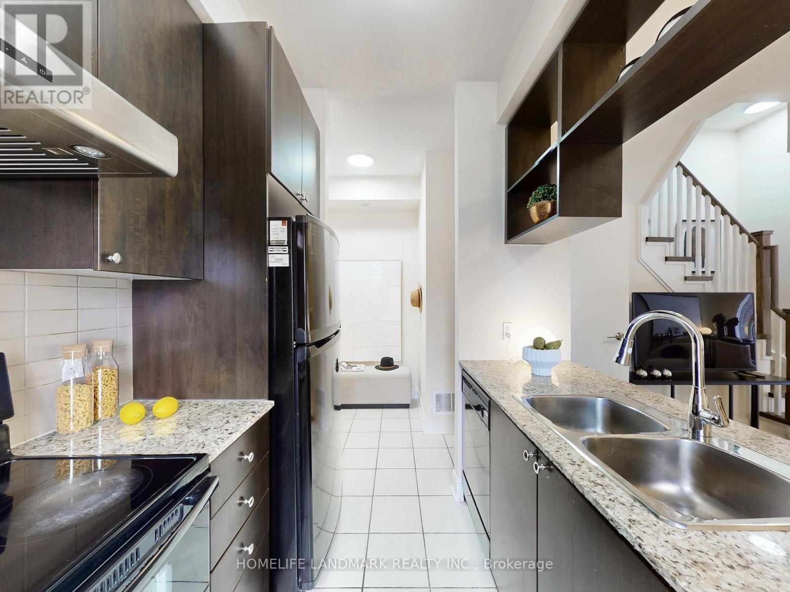 Th47 - 315 Village Green Square, Toronto, Ontario  M1S 0L2 - Photo 8 - E12791888