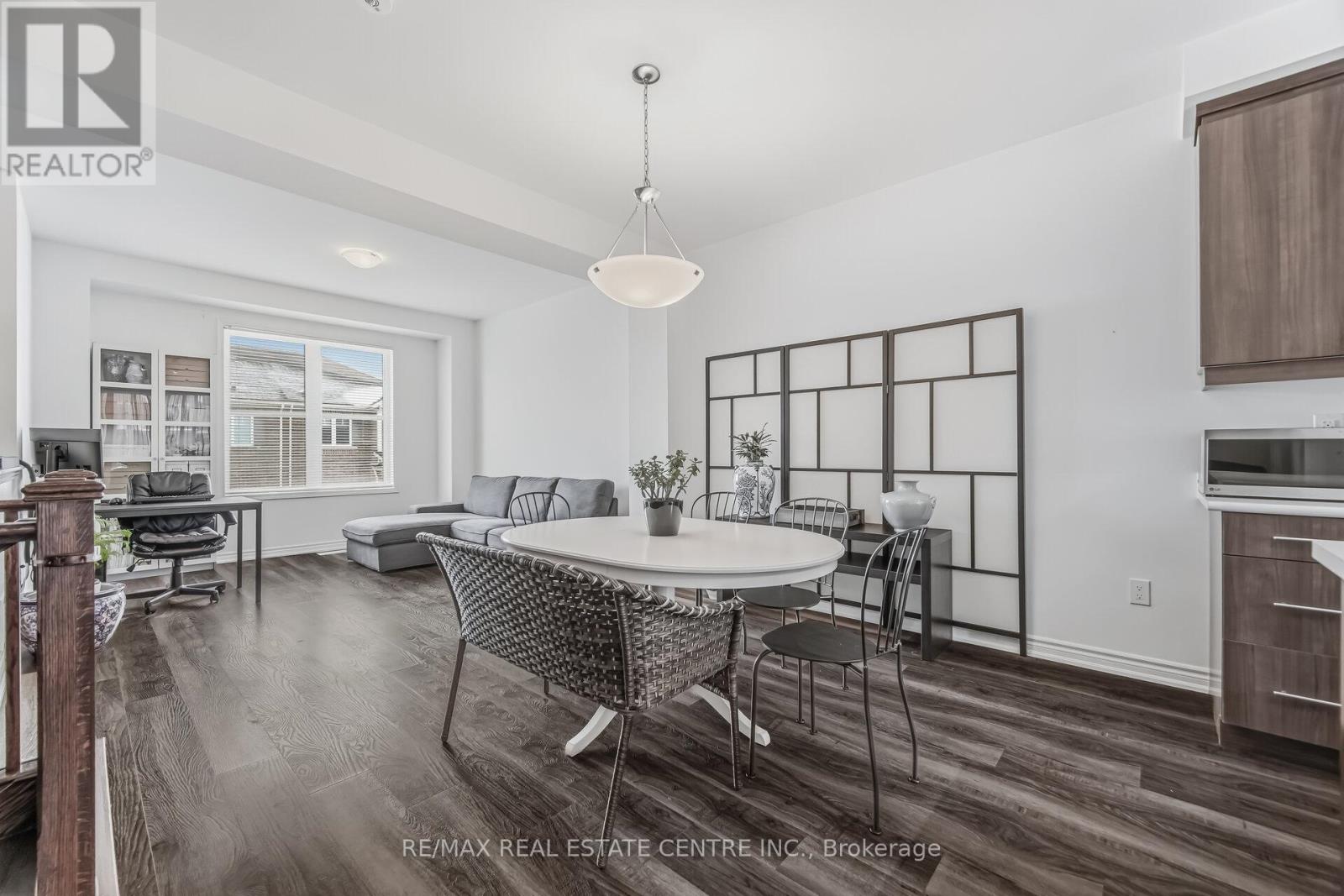 #18 - 975 Whitlock Avenue, Milton, Ontario  L9E 1S9 - Photo 12 - W12804806