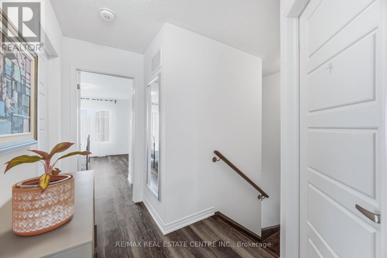 #18 - 975 Whitlock Avenue, Milton, Ontario  L9E 1S9 - Photo 24 - W12804806