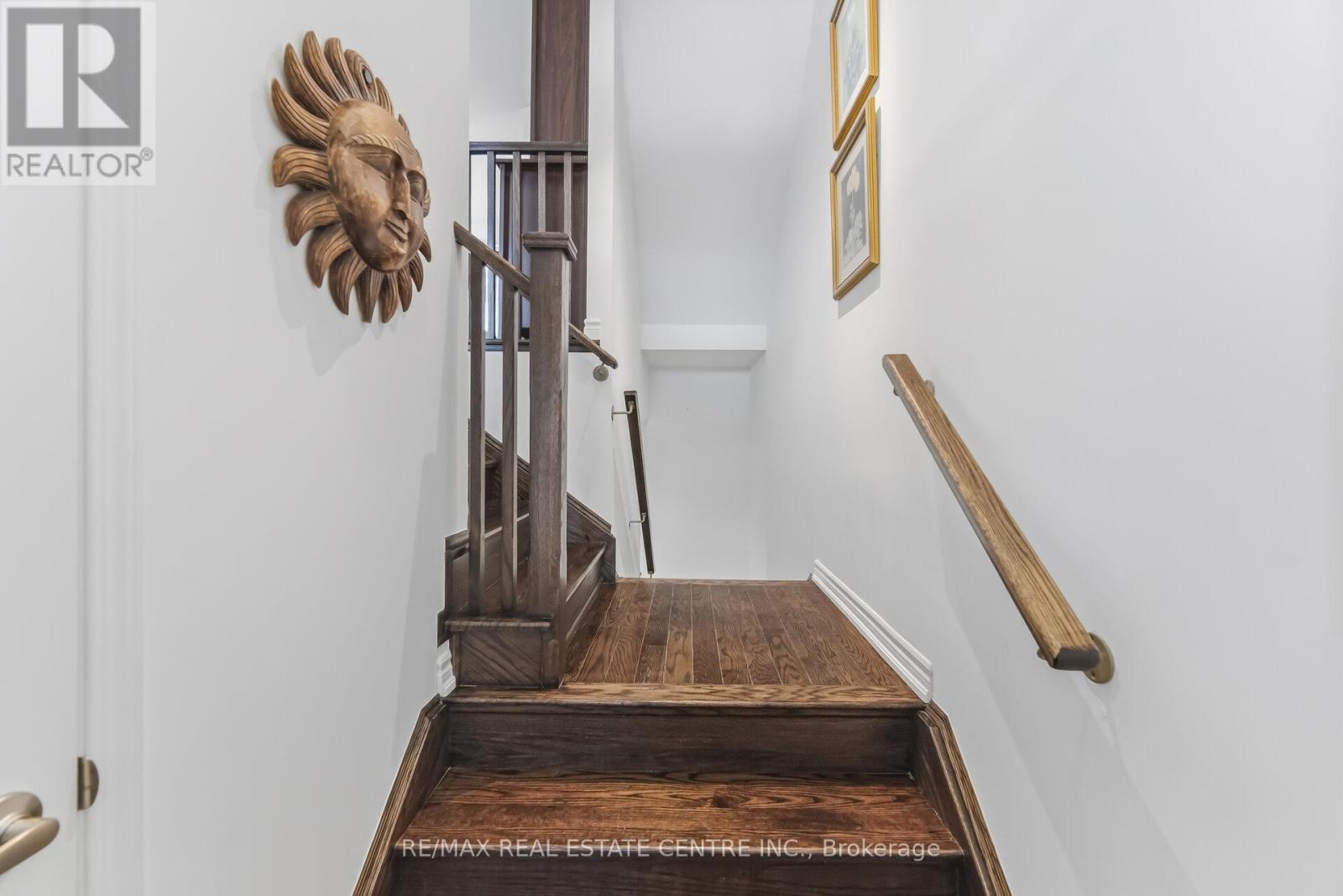 #18 - 975 Whitlock Avenue, Milton, Ontario  L9E 1S9 - Photo 6 - W12804806