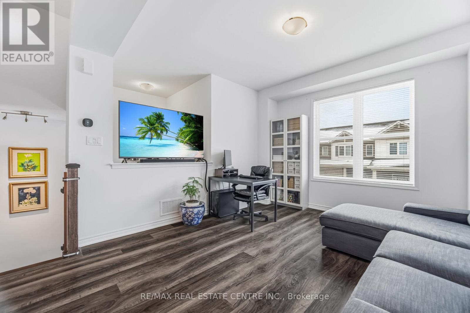 #18 - 975 Whitlock Avenue, Milton, Ontario  L9E 1S9 - Photo 8 - W12804806