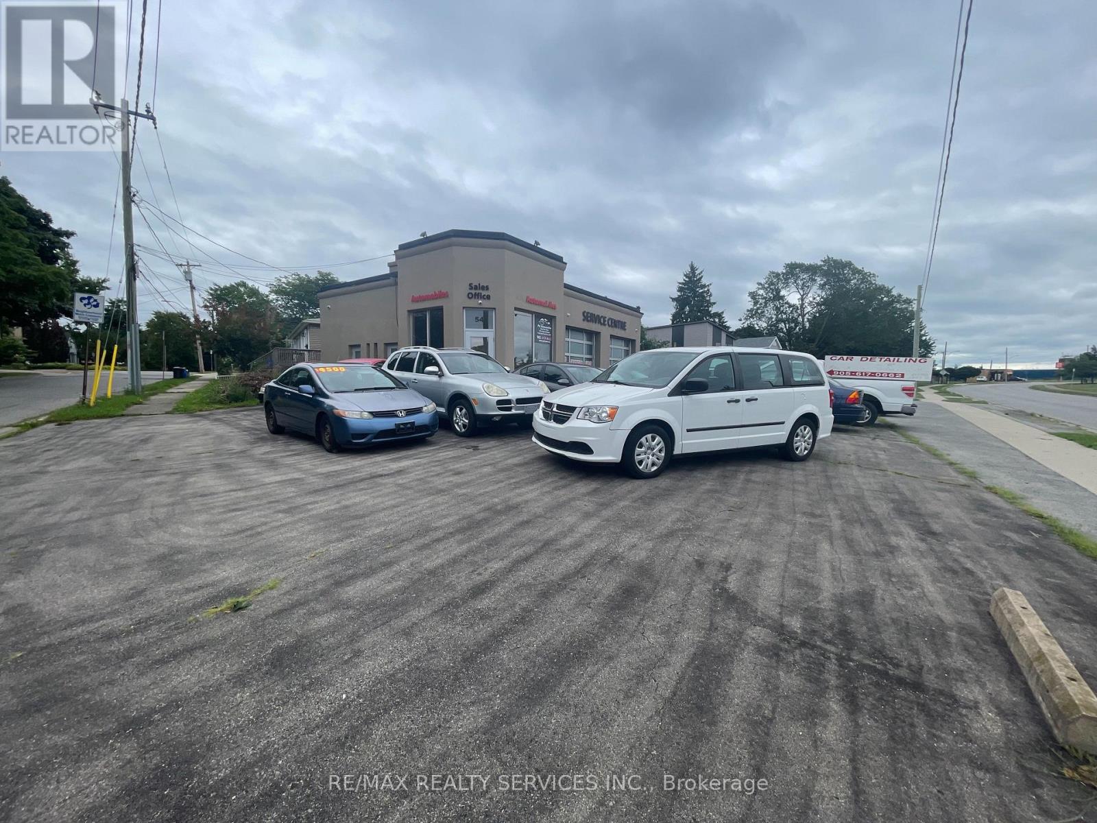 54 Ormond Street S, Thorold, Ontario  L2V 1Y5 - Photo 3 - X12804808