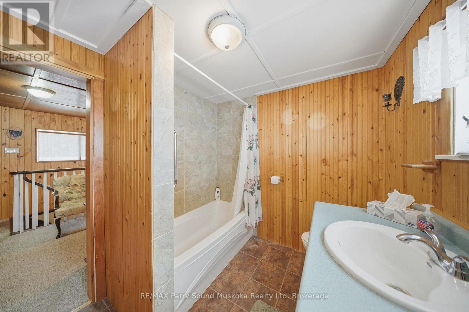 17 Indian Grove Road, Carling, Ontario  P0G 1G0 - Photo 19 - X12801104