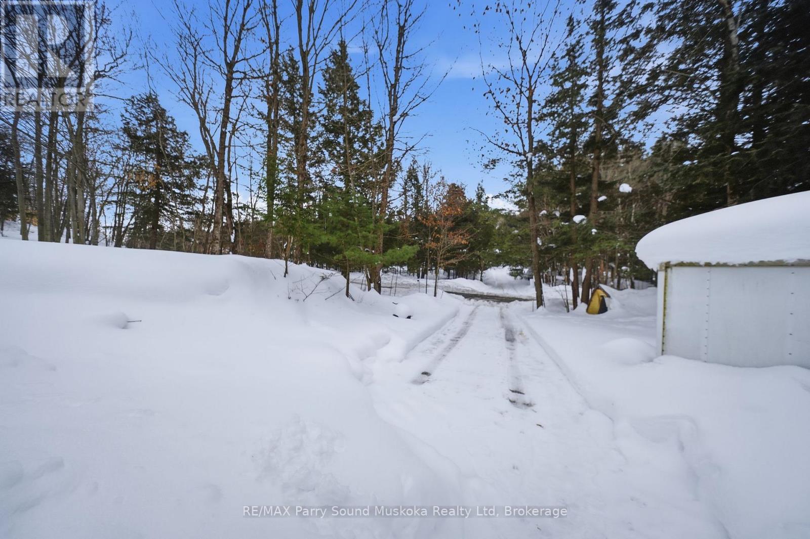 17 Indian Grove Road, Carling, Ontario  P0G 1G0 - Photo 7 - X12801104