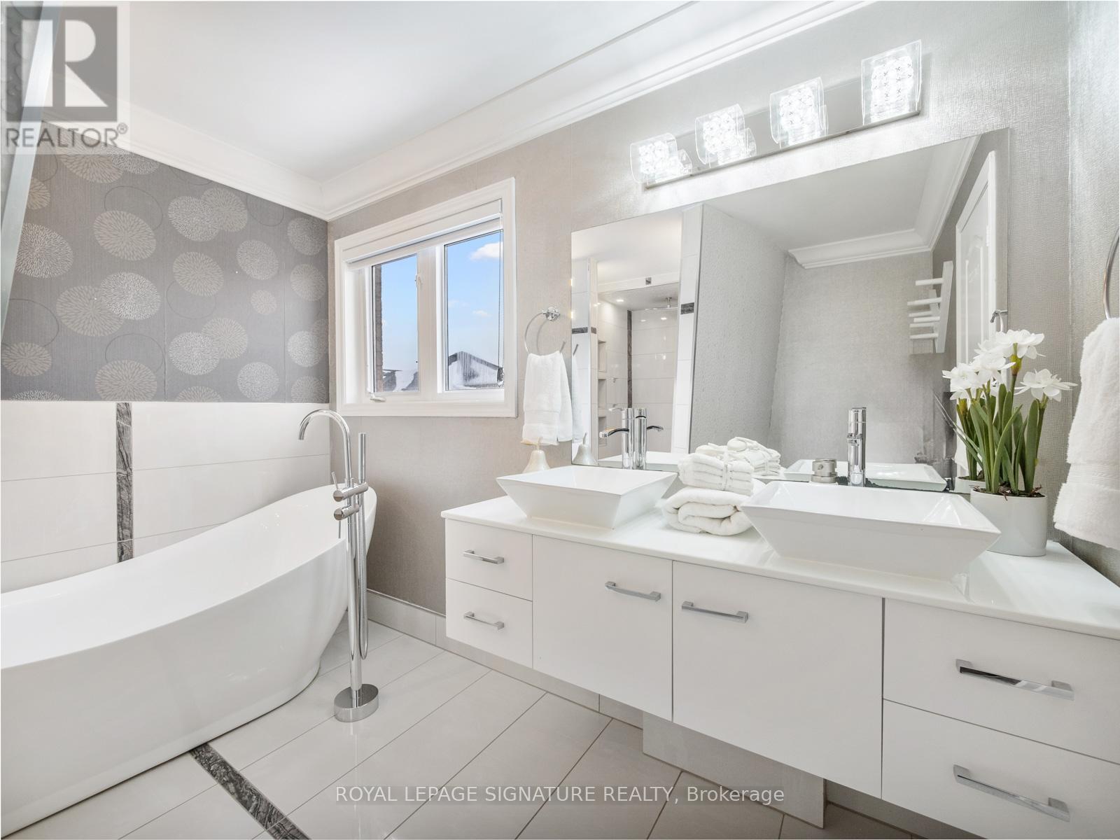 47 Amparo Drive, Vaughan, Ontario  L4H 2L7 - Photo 24 - N12784780