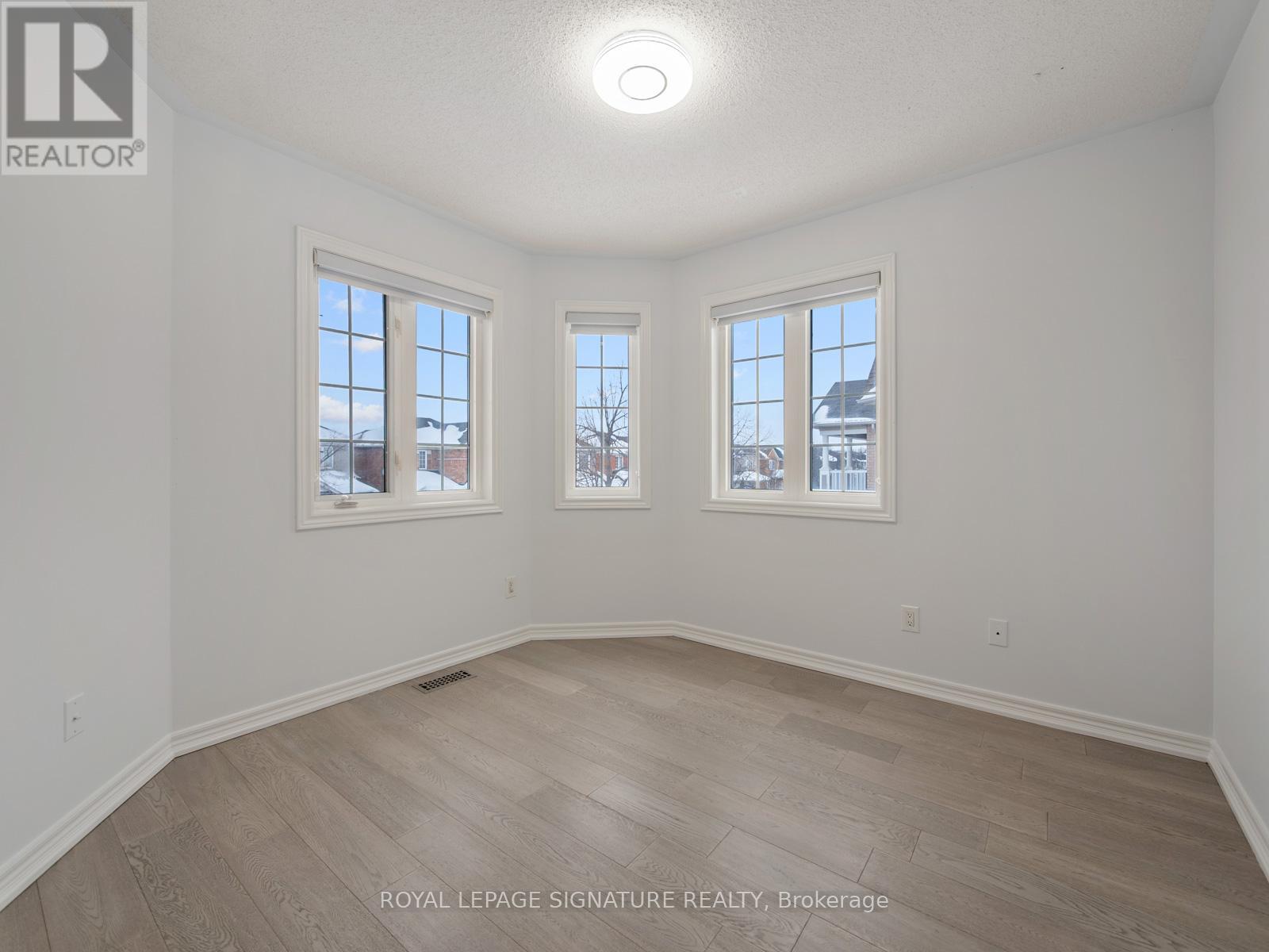 47 Amparo Drive, Vaughan, Ontario  L4H 2L7 - Photo 29 - N12784780