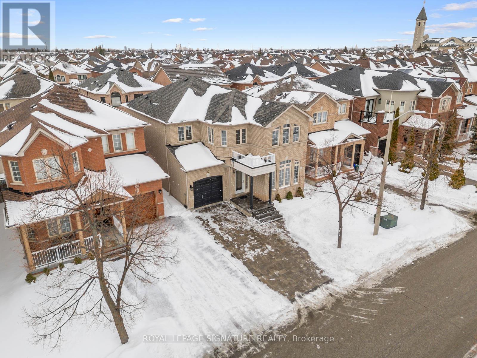 47 Amparo Drive, Vaughan, Ontario  L4H 2L7 - Photo 43 - N12784780