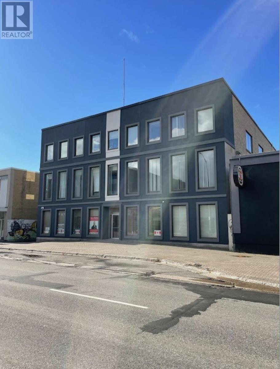 369 Queen St, Sault Ste. Marie, Ontario  P6A 1Z4 - Photo 2 - SM253033